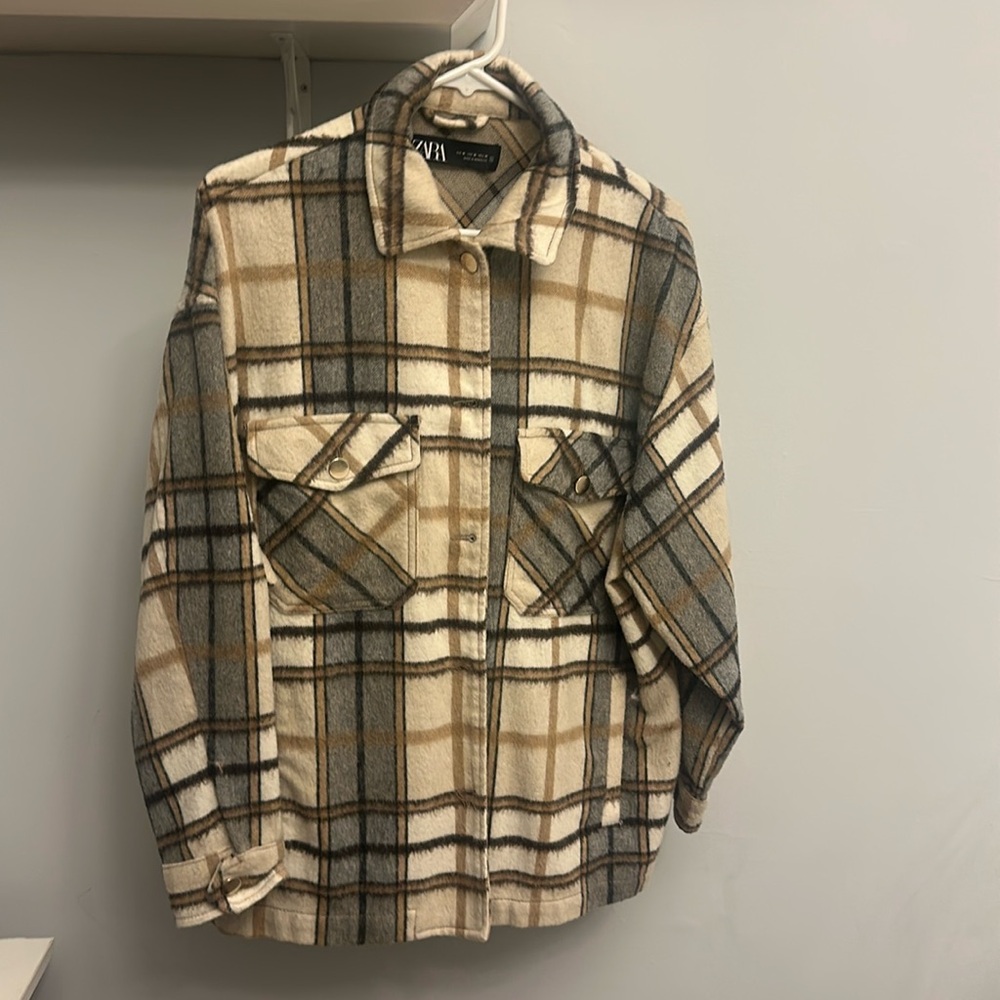 Zara woman’s medium sweater pullover